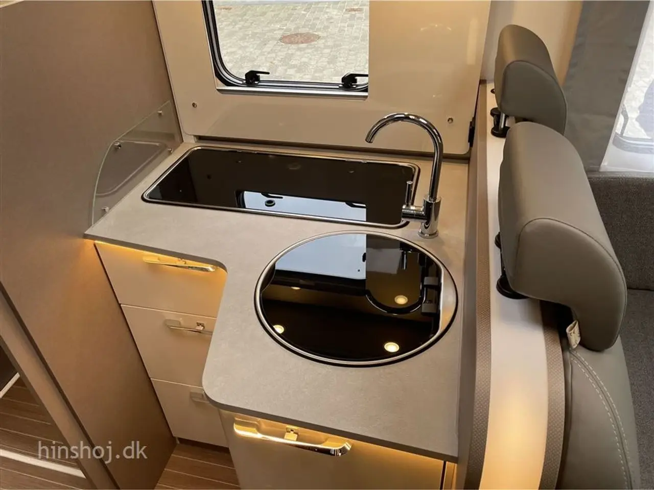 Billede 19 - 2025 - Etrusco T 7400 SB Aut Etrusco By Hymer – Italiensk Kvalitet og Komfort fra Hinshøj Caravan