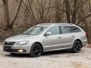 Skoda Superb 2,0 TDi 170 Elegance Combi DSG