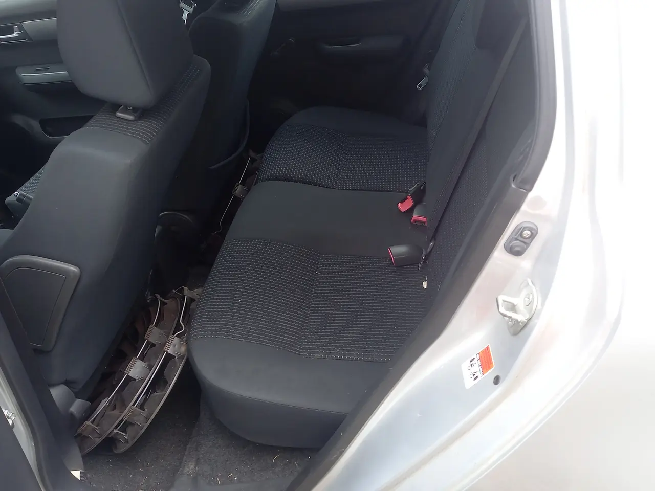 Billede 6 - Suzuki swift 1.5 5 dørs med træk