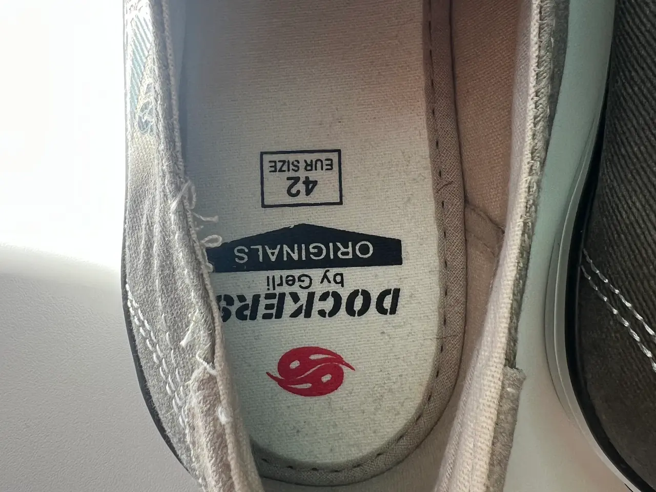 Billede 5 - Nye Dockers Sneakers i Grå Kanvas. Str. 42