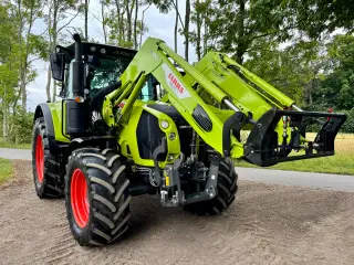 Claas Arion 530