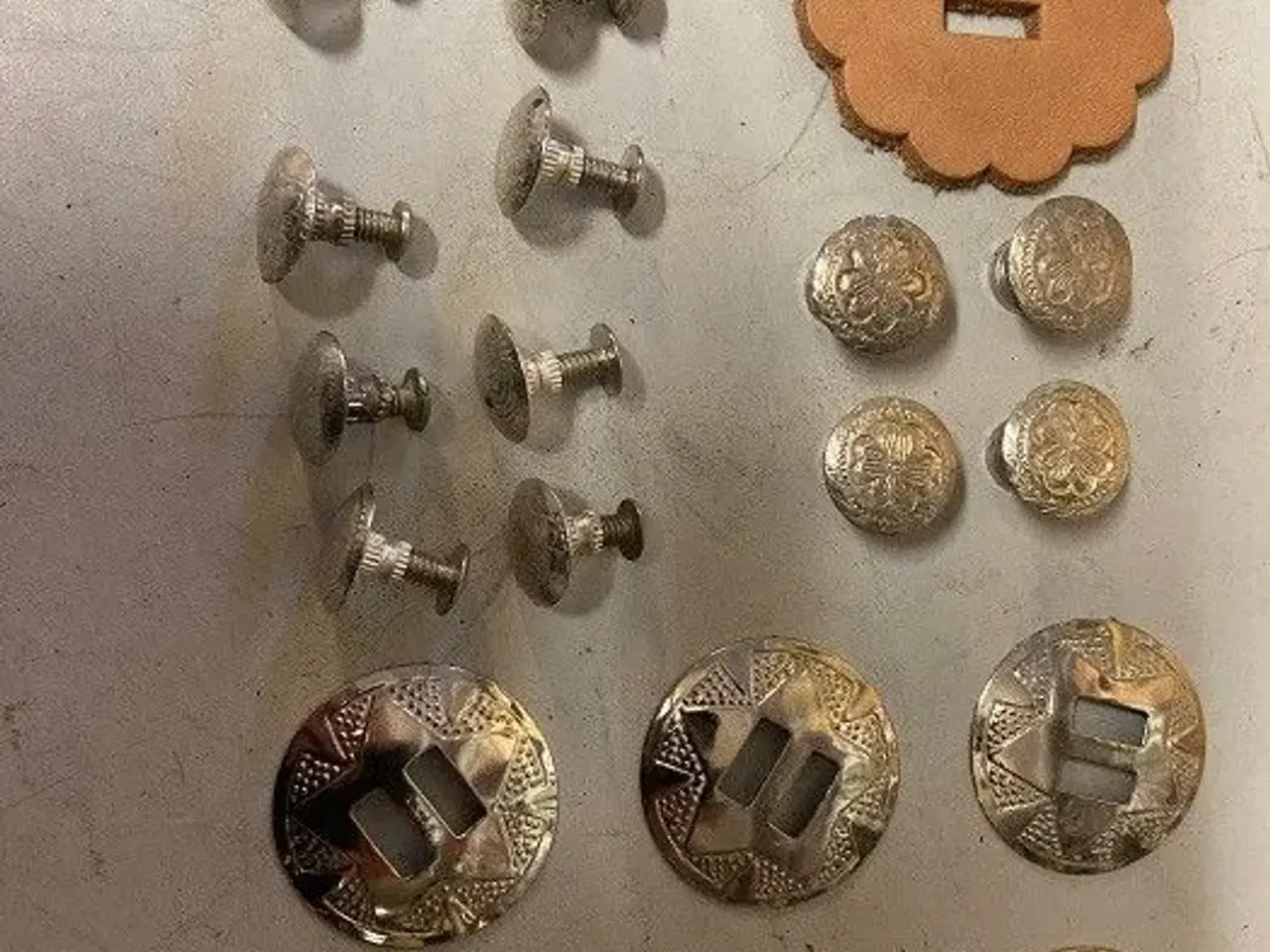 Billede 1 - Conchos & skruer Samlet pris