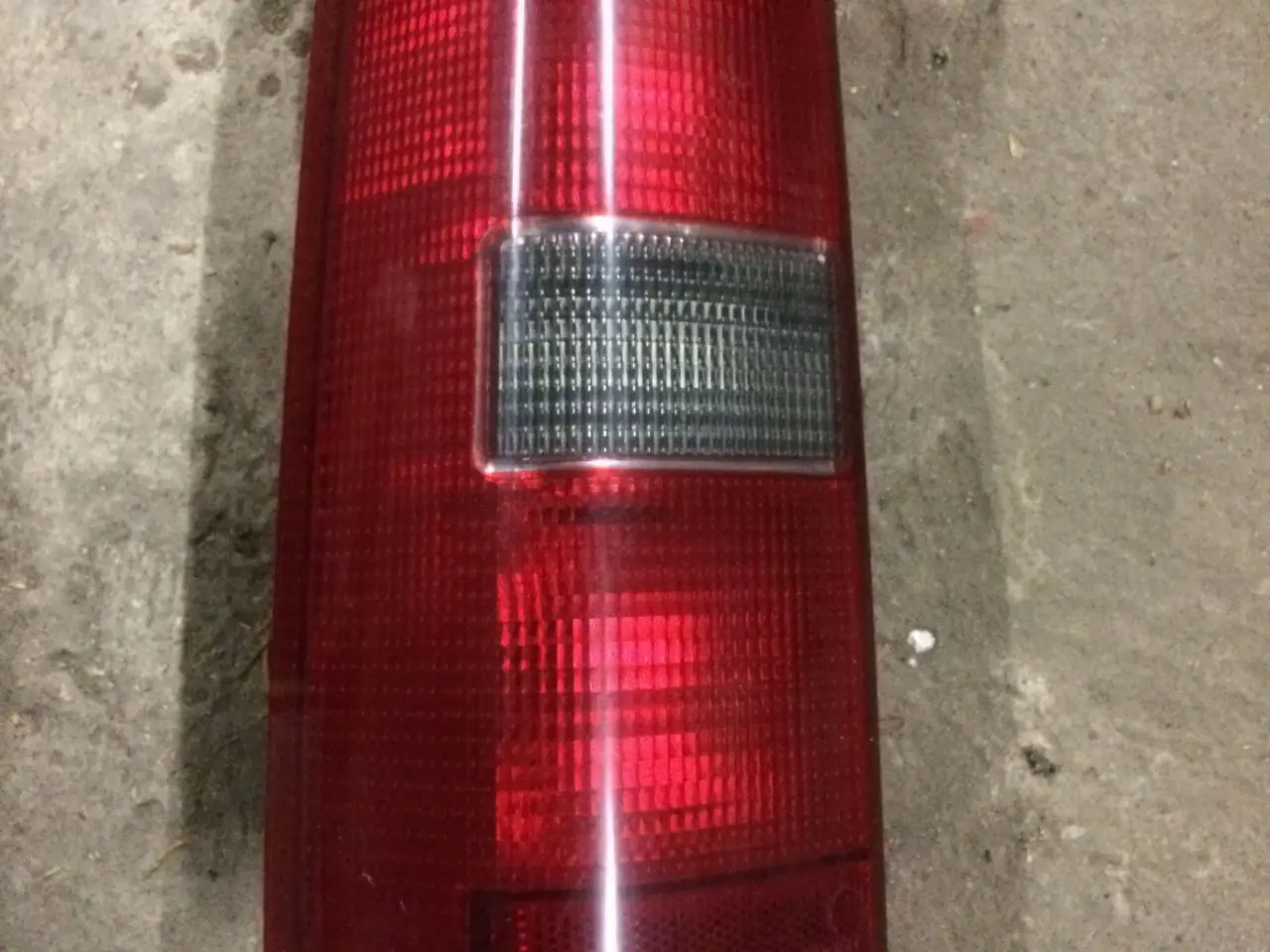 Billede 2 - baglygte Volvo V 70l venstre side