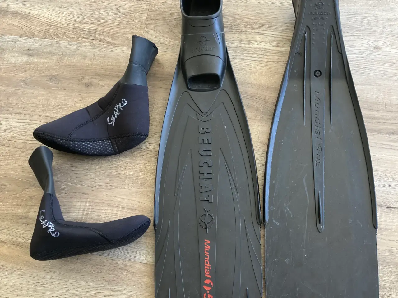 Billede 1 - Beuchat Mundial One 50 finner og neoprensokker