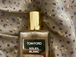 Tom Ford Soleil Blanc shimmering body oil