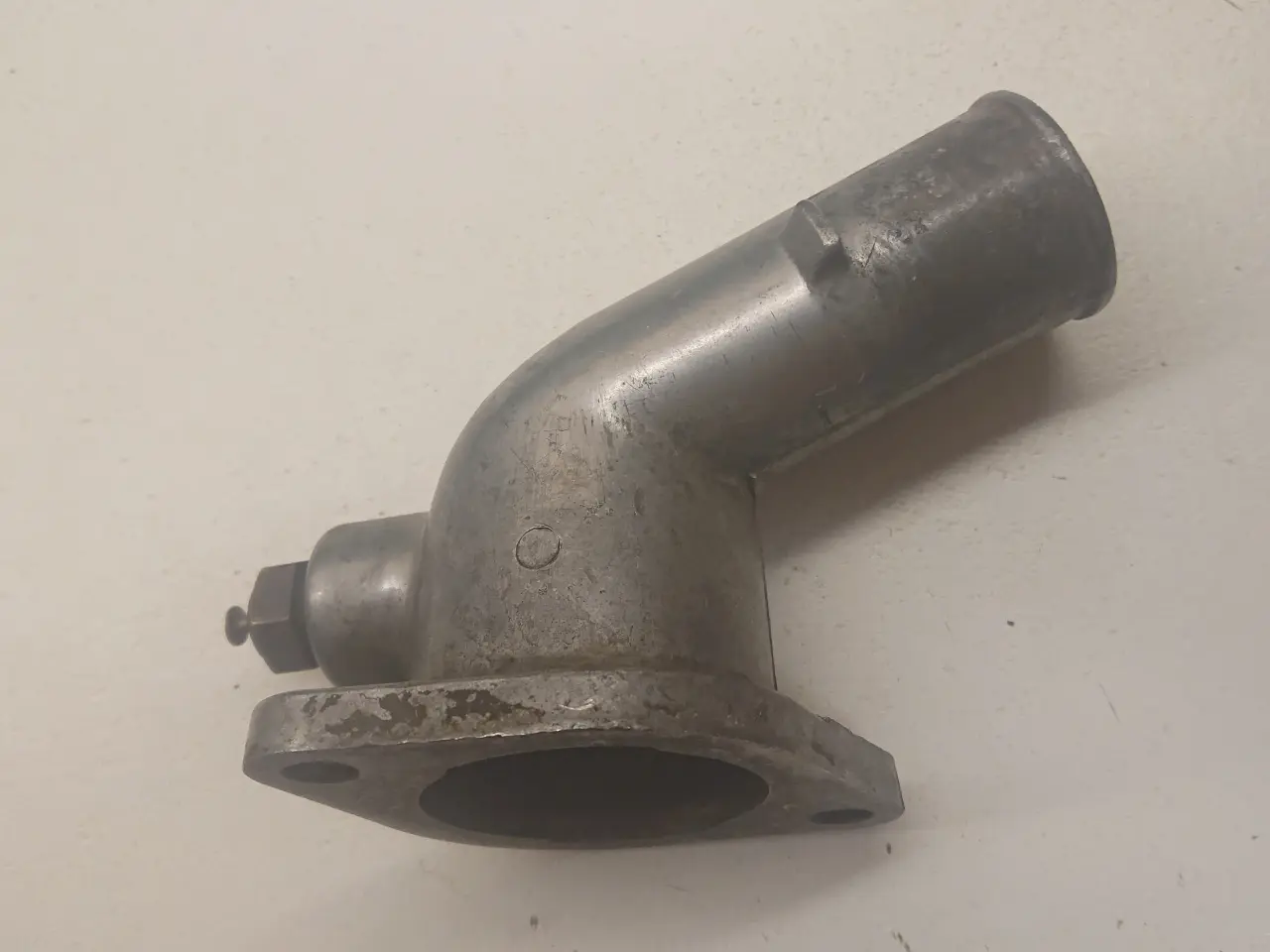 Billede 1 - Toyota Starlet termostat hus 