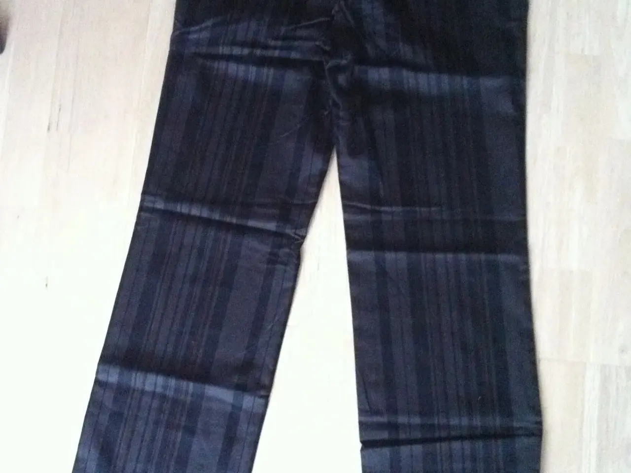 Billede 5 - Nye "st-martins" bukser, str: L, 30kr