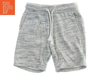 Grå sweatshorts fra H&M (str. 134)