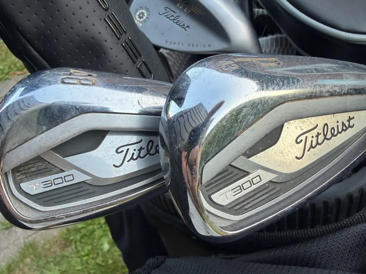 Billede 16 - Titleist golfbag med jernsæt, hybrid og putter