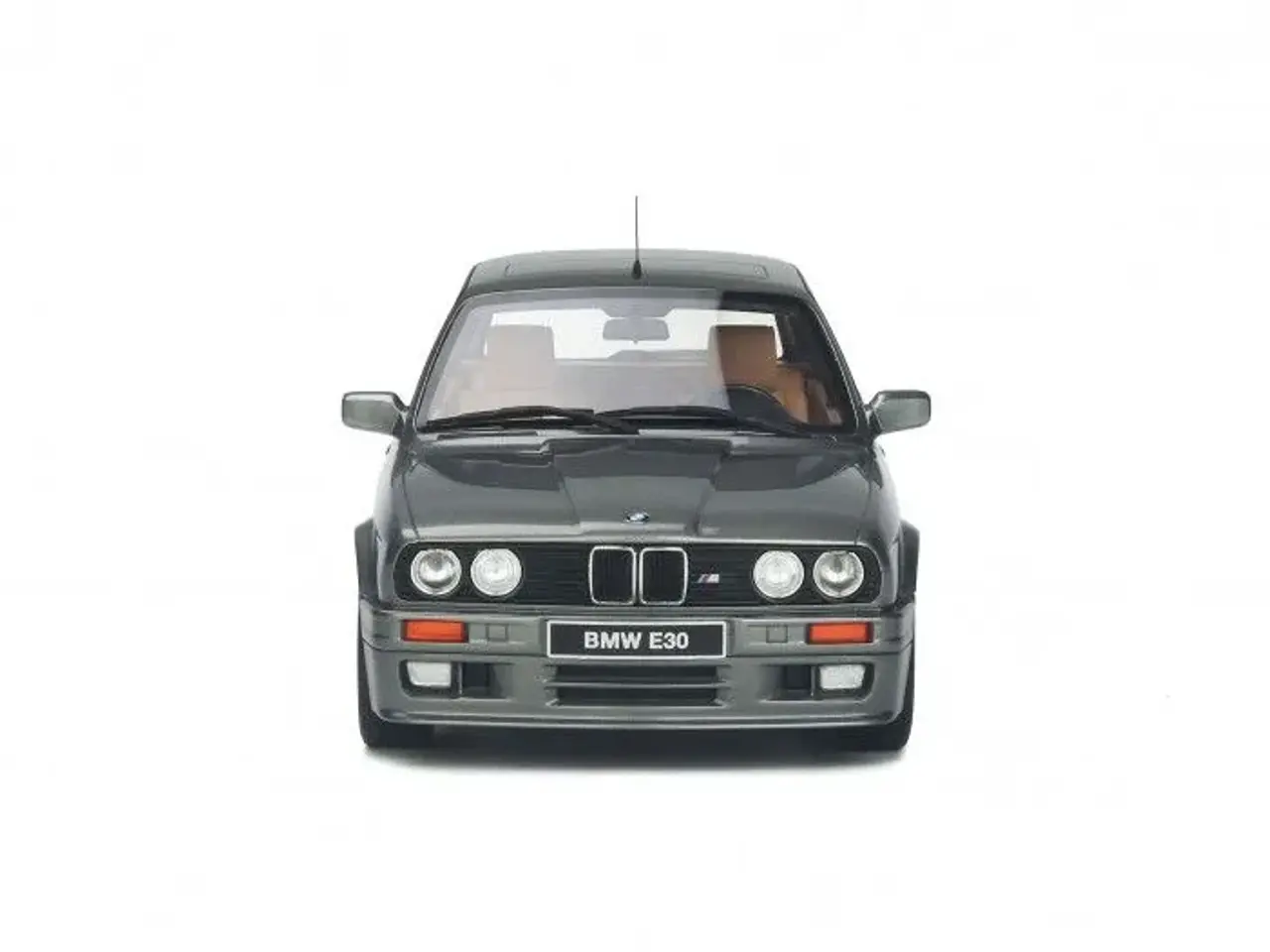 Billede 4 - 1991 BMW 325i M Pack 1:18 Type: E30 Touring