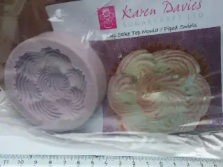 Cupcake topper fra Karen Davies..