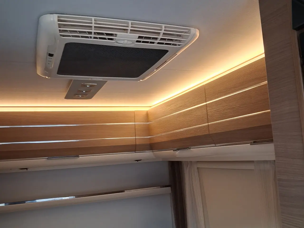 Billede 8 - Adria Supreme Adora  522 UP