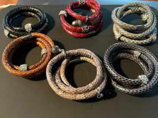 Smukke story armbånd ca 57 cm