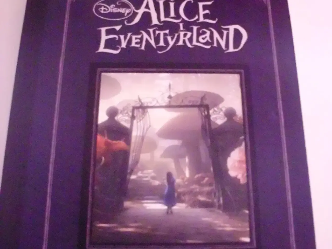 Billede 1 - Alice i Eventyrland