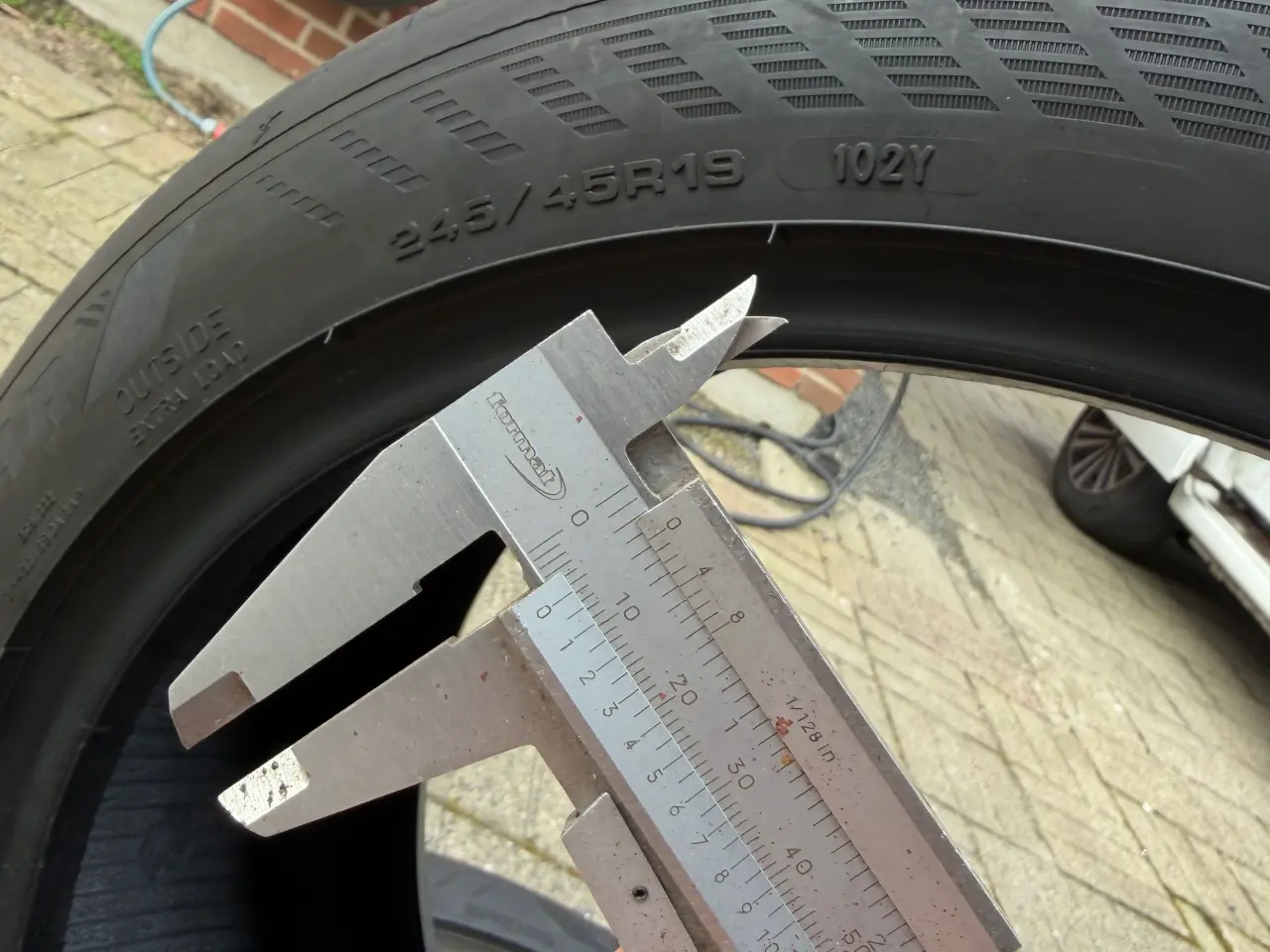 Billede 2 - 245/45-19