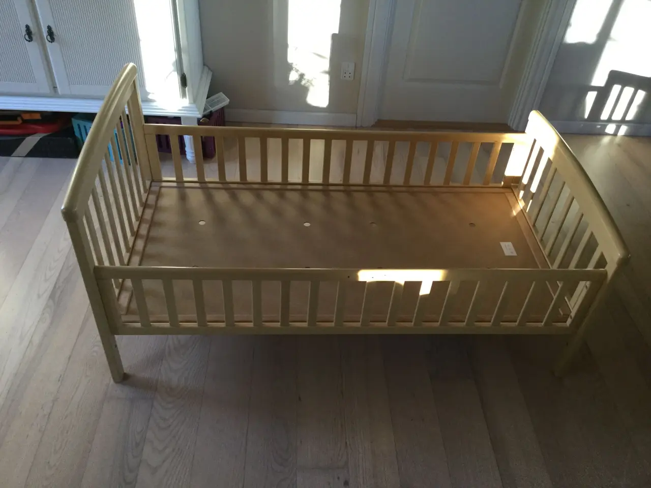 Billede 1 - Junior seng fra Babydan