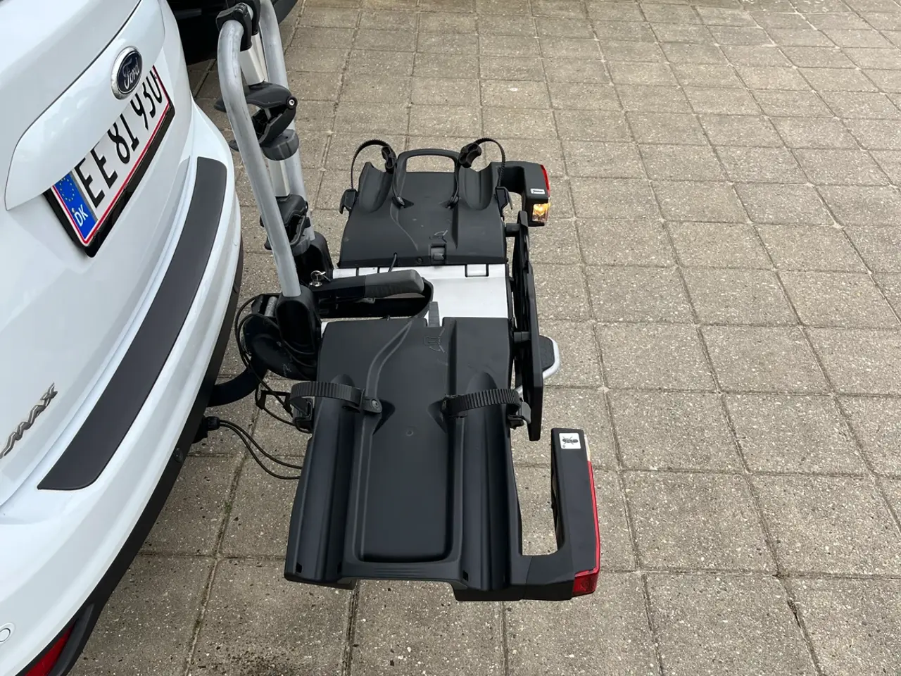 Billede 9 - Thule Easyfold 932 cykelholder til 2 cykler, vippe