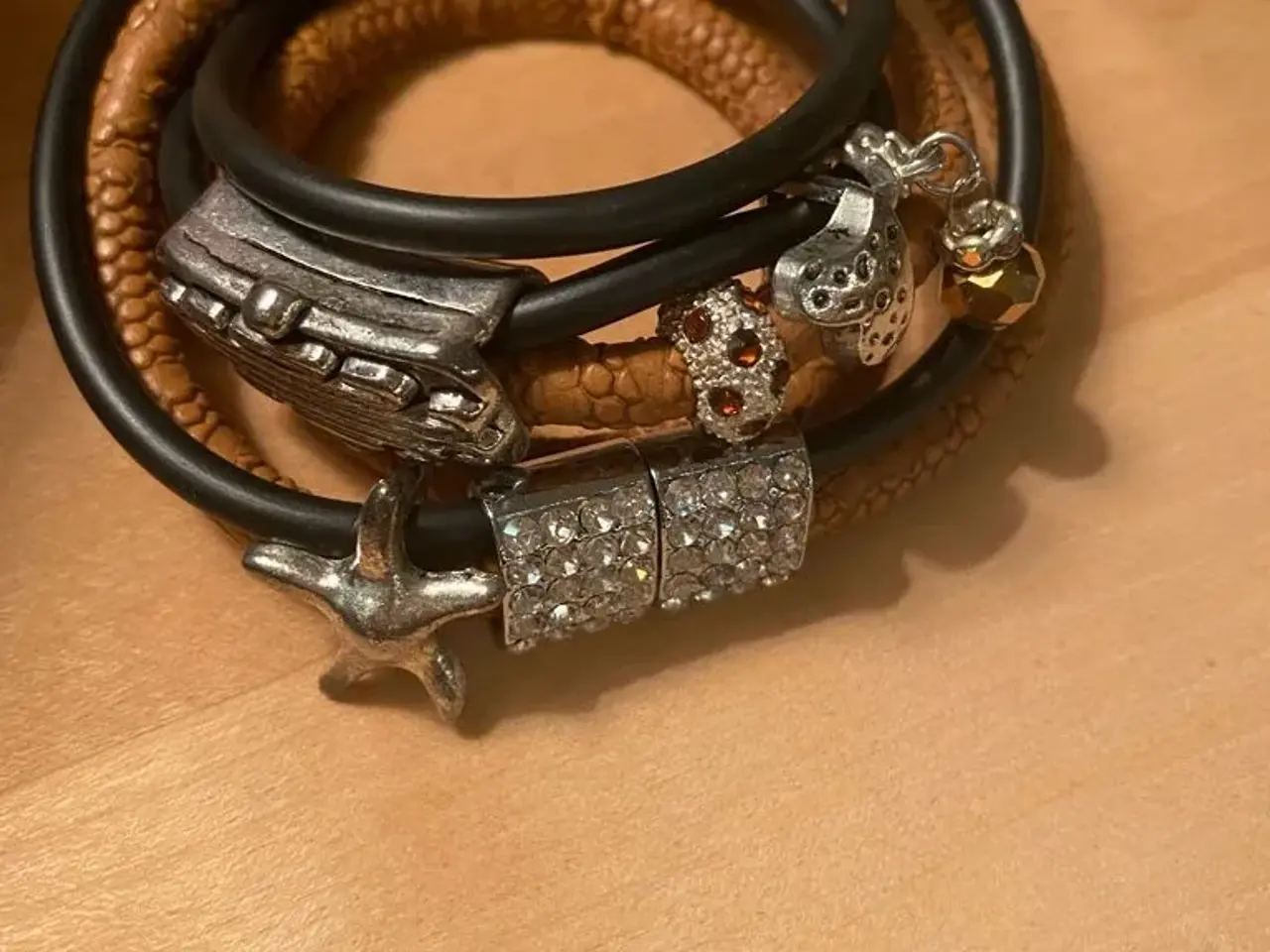 Billede 11 - Flotte armbånd