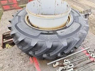 ABC TVHJ2STK - 2 Tvillingehjul 520/85R42 - kun 400 timer / only 400 hours