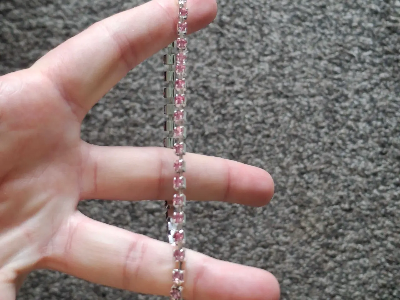 Billede 4 - Armbånd med pink sten - 12 stk