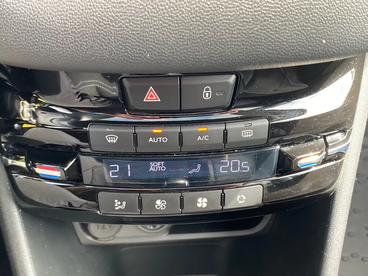Billede 14 - Peugeot 208 1,2 VTi Allure 82HK 5d
