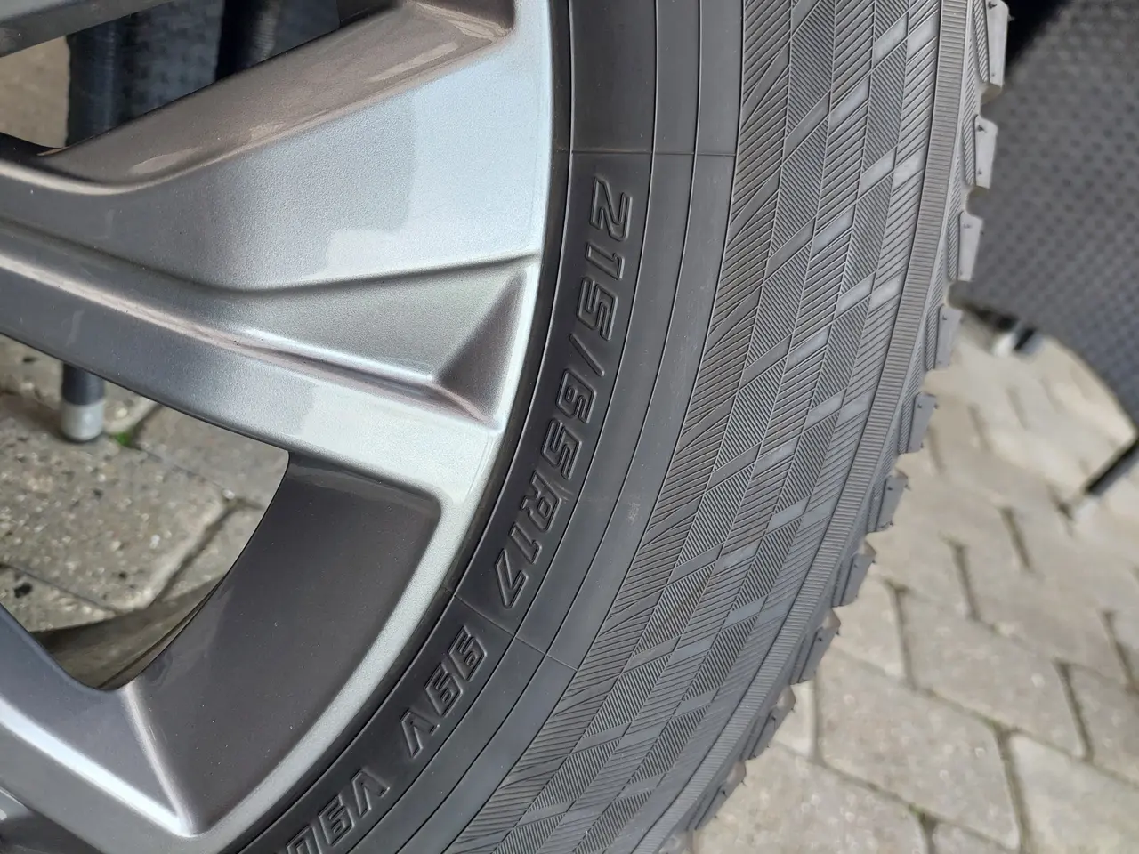 Billede 2 - Vinterhjul Peugeot 3008