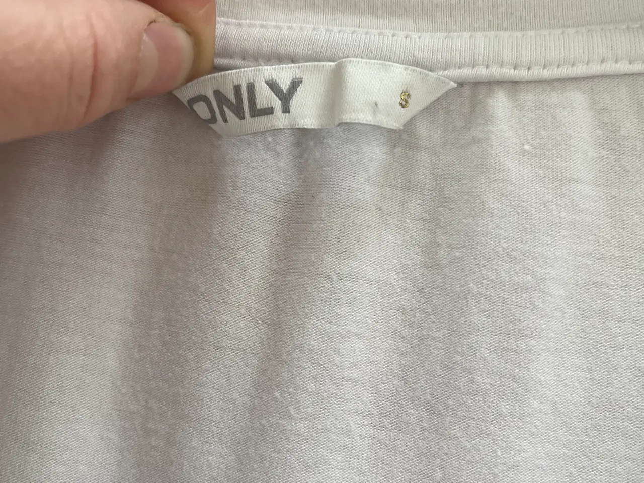 Billede 2 - Hvid only tshirt 