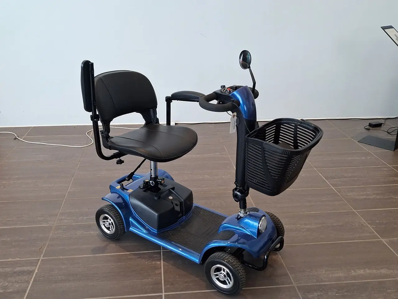 Billede 1 - LM-140 blå