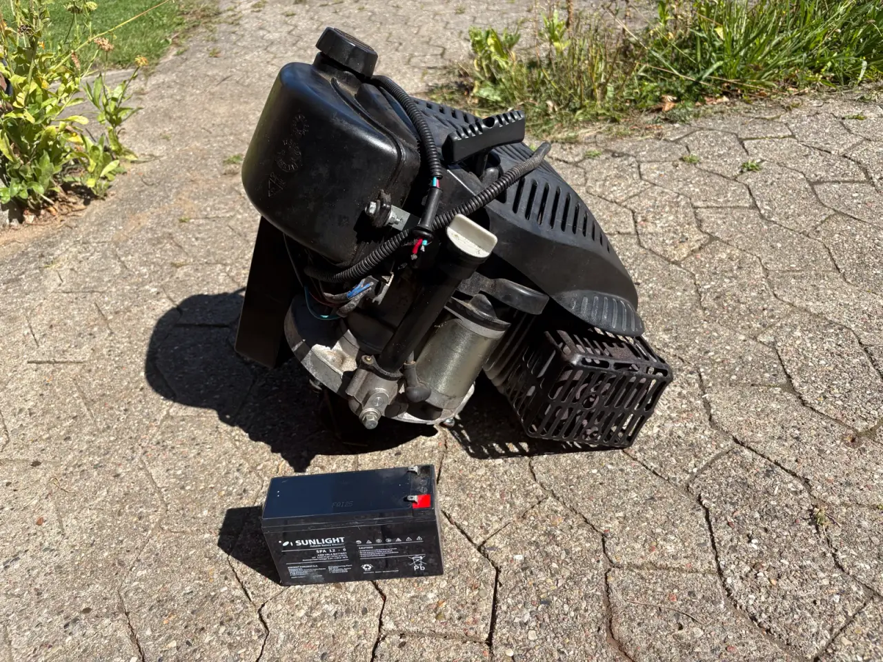 Billede 3 - Motor med elstarter til plæneklipper