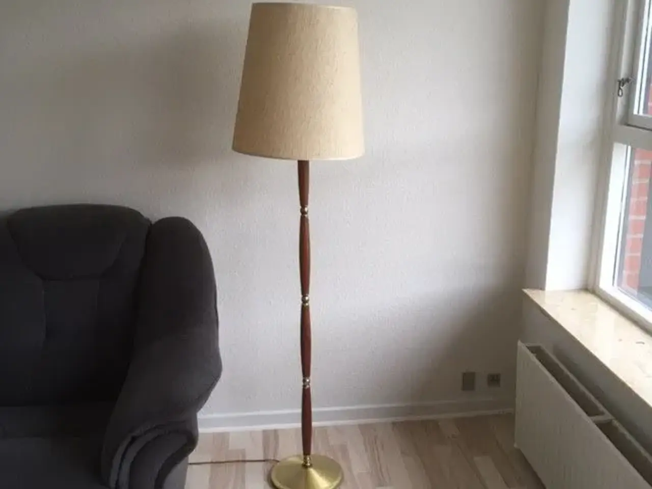 Billede 1 - Standerlampe i ægte teaktræ