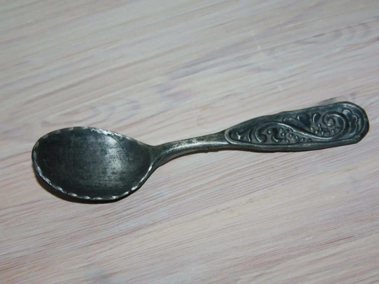 Billede 1 - Gammel tung ske. Måske tin? Længde 19 cm