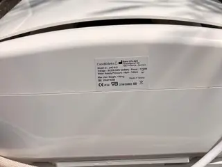 Toiletsæde med varme, skyl og tørrefunktion