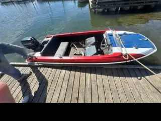 Lille speedbåd 30 hk 2 takt