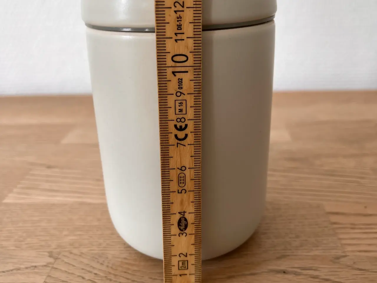 Billede 4 - Næsten ny porcelænskrukke med låg