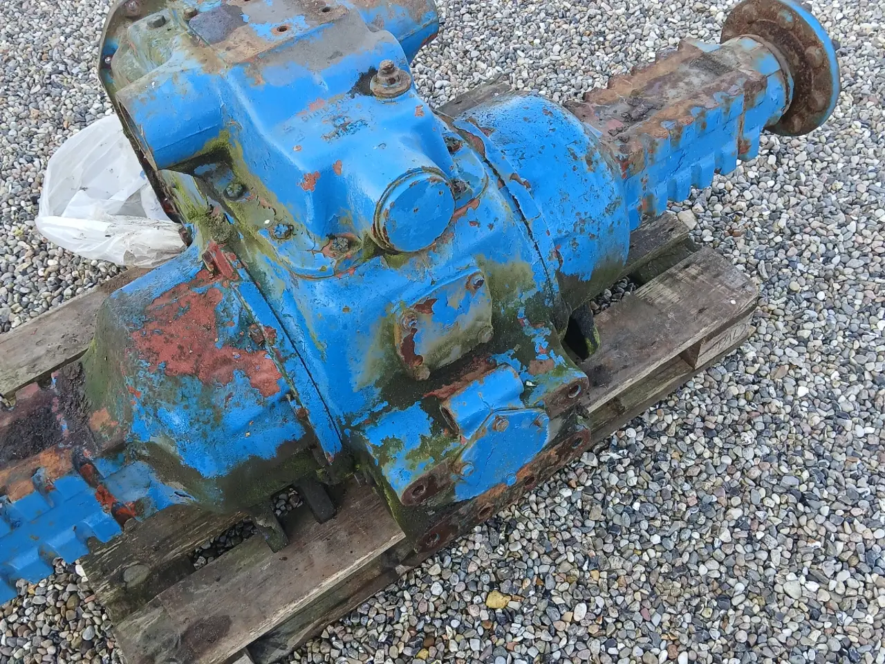 Billede 2 - Ford 5000 bagtøj og diverse.