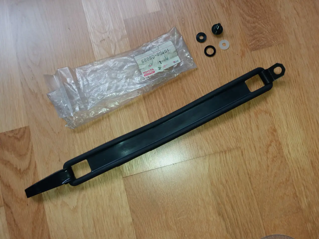 Billede 1 - Strop for bagdør Hiace / Dyna
