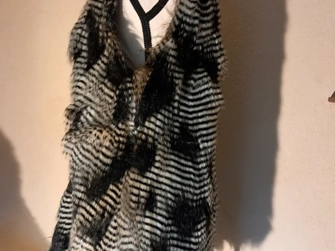 Billede 2 - Noémie & Co str. S/M Faux fur vest