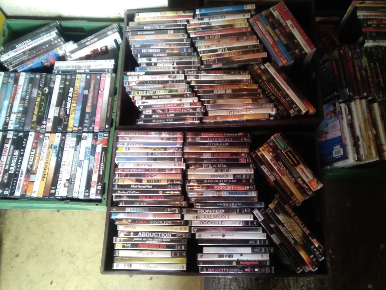 Billede 1 - 1000 dvd film 10 kr pr stk 500 pr kasse Gerne bytt