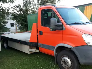 Autotransporter last 3550kg, Iveco 65C18. ex moms