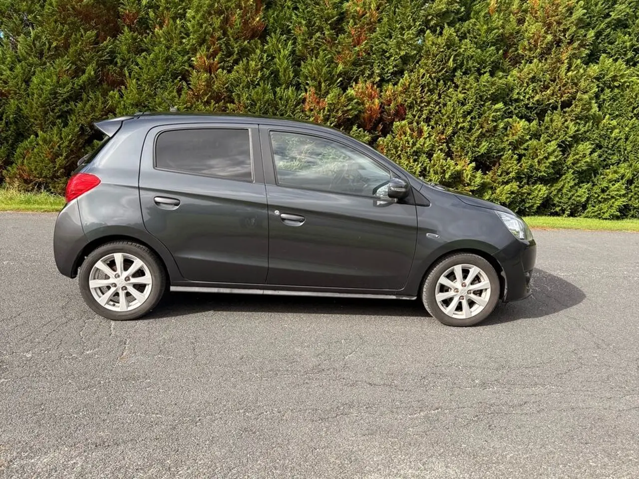 Billede 5 - Mitsubishi Space Star 1,2 Black and White Edition 80HK 5d