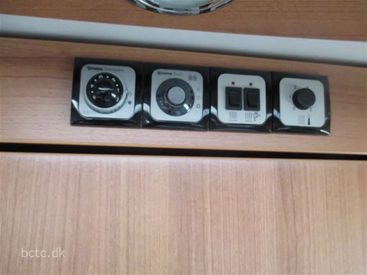 Billede 5 - 2012 - LMC Musica Spring 503 E MOVER + MARKISE + GULVVARME