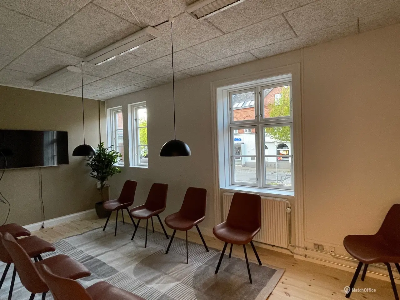 Billede 12 - Moderne kontor i ikonisk bygning i Hadsten