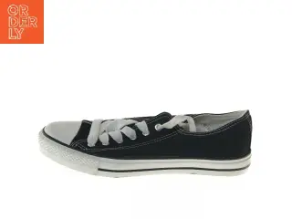 Nye Sorte canvas sneakers fra VRS (str. 44 )