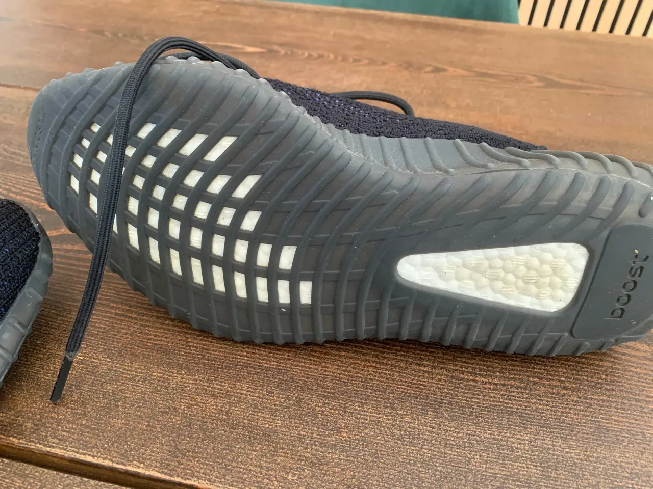 Billede 3 - Yeezy 350 Dazzling Blue