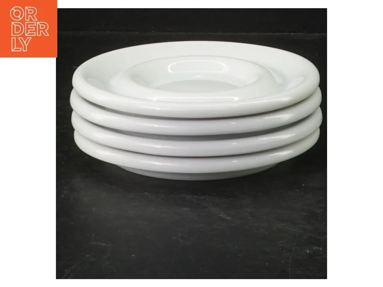 Billede 1 - Hvide tallerkener, 4 stk fra IKEA (str. 4 styk. ø. 14 cm)