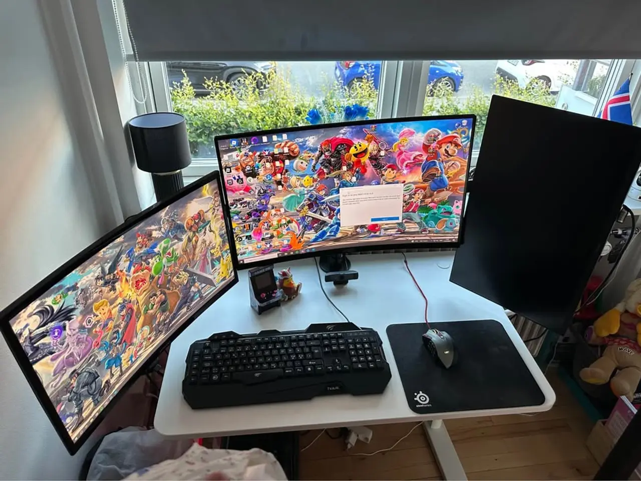 Billede 1 - Gaming PC + 3 skærme + skærmholder - Klar til brug
