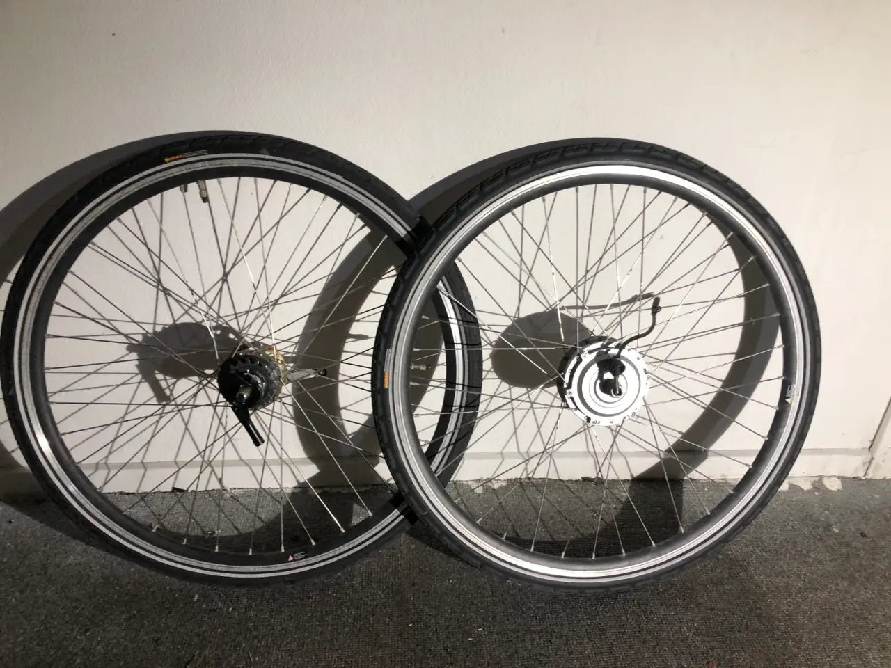 Billede 1 - El cykel for og baghjul. Front motor