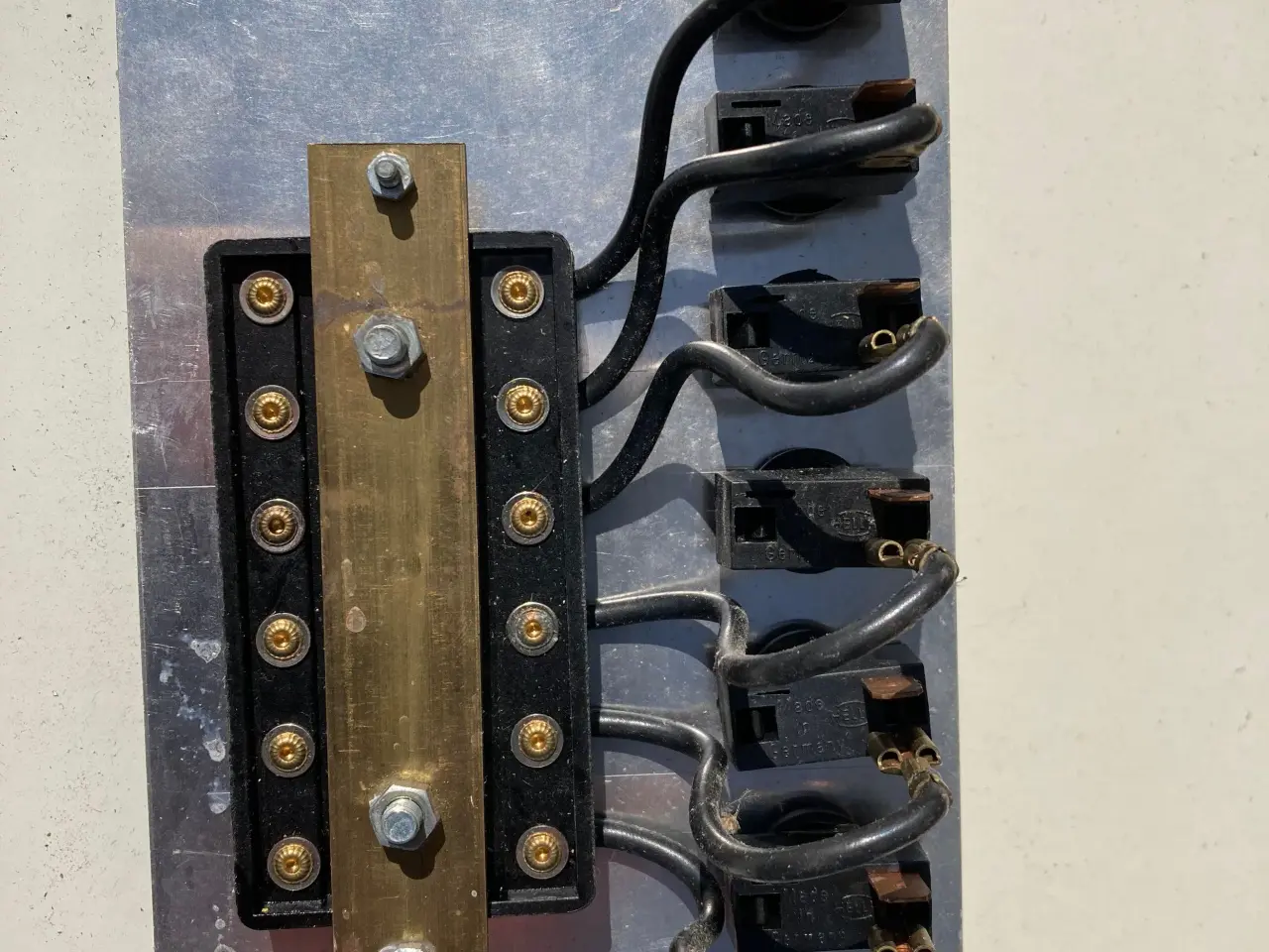 Billede 2 - Kontakt panel med sikringsbox model versus