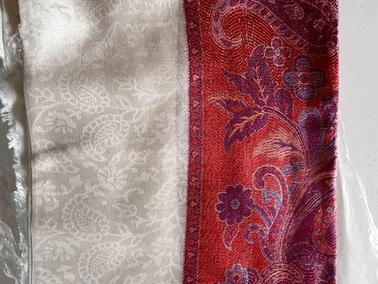 Billede 2 - Eksklusivt 100% Ren Pashmina Sjal – Håndvævet Luks