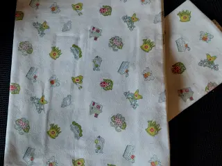 Pænt Baby Sengesæt Hvidt m Mønster på